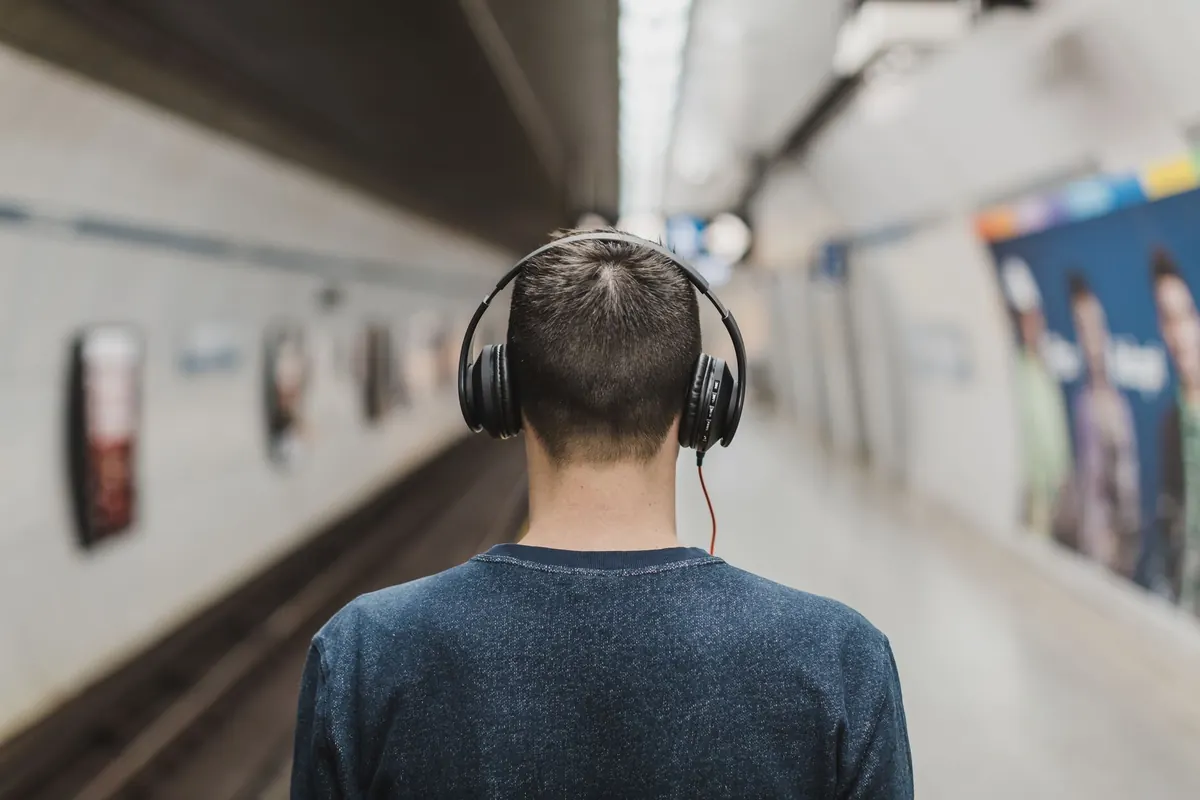 Review: Are Budget Noise-Cancelling Headphones Worth It for Commuters?